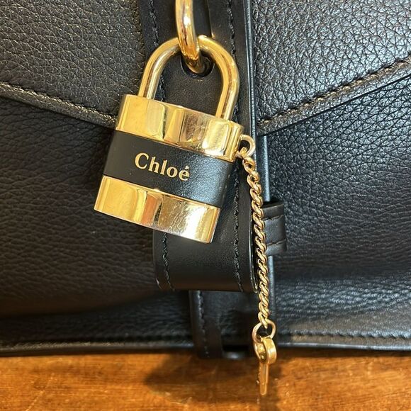 Chloe Aby Medium Leather Shoulder Bag - Picture 2 of 16